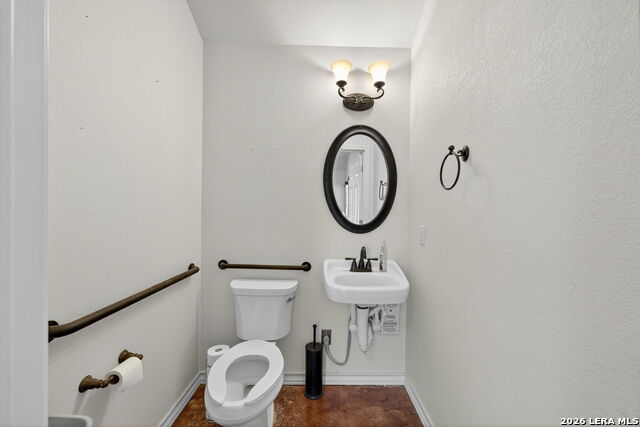 916 E Blanco Rd Property Photo 43