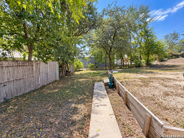 1448 W Summit Ave Property Photo 16