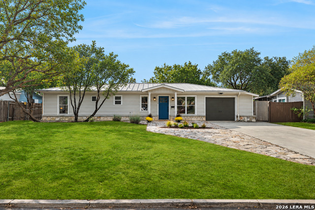138 Brees Blvd Property Photo 1