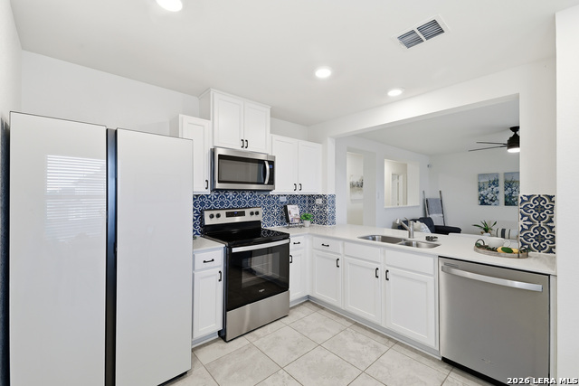 11738 Black Rose Property Photo 2