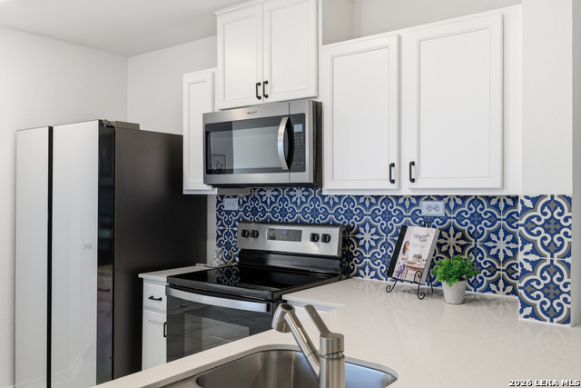 11738 Black Rose Property Photo 6