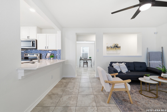 11738 Black Rose Property Photo 8