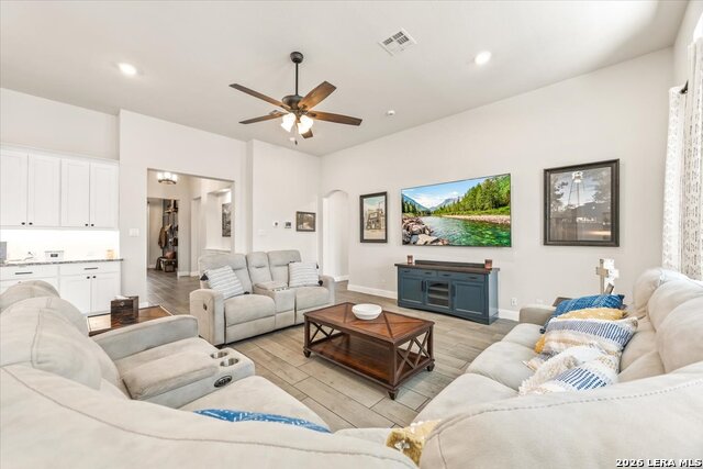 345 Misty Sails Property Photo 18