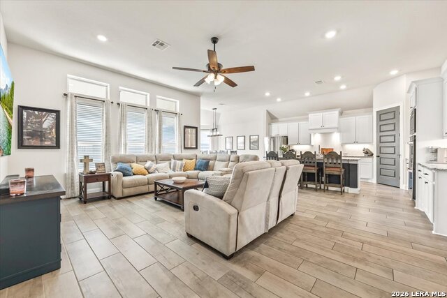 345 Misty Sails Property Photo 20