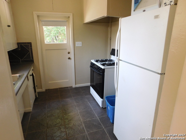 431 Fulton Ave Property Photo 8