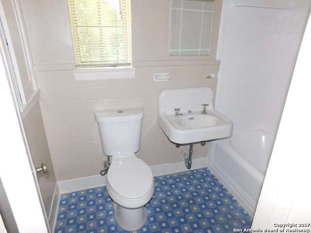 431 Fulton Ave Property Photo 16