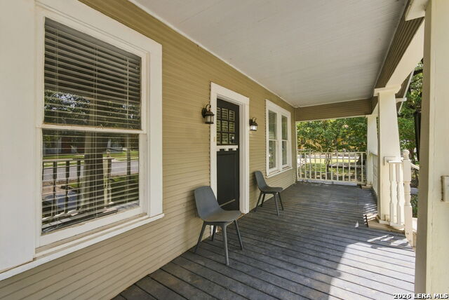 211 Eleanor Property Photo 4