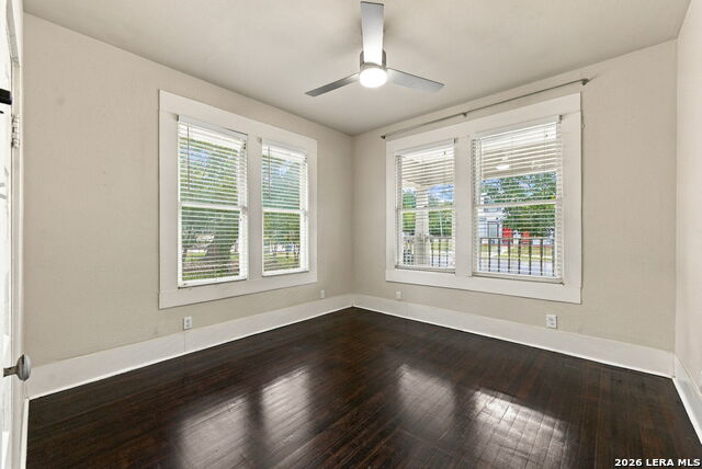 211 Eleanor Property Photo 10