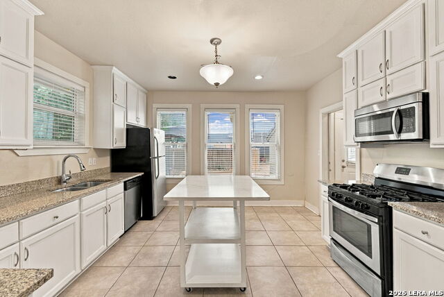 211 Eleanor Property Photo 13