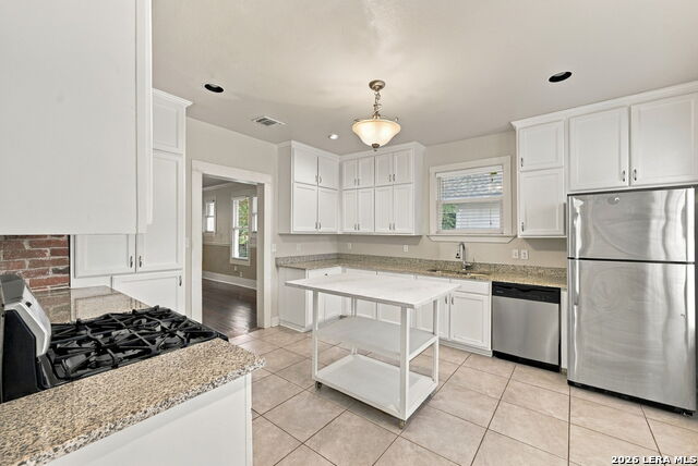 211 Eleanor Property Photo 14
