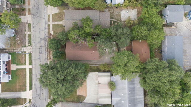 211 Eleanor Property Photo 28