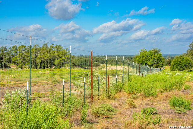5541-a W Us Highway 290 Property Photo 20