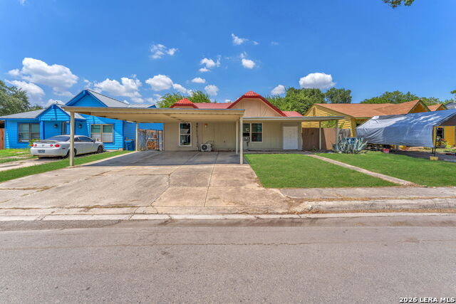 4807 BORCHERS DR Property Photo 1