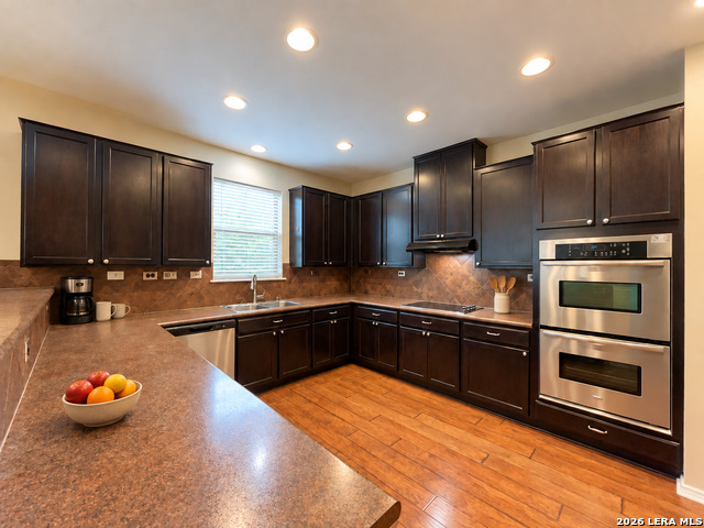10802 Denae Drive Property Photo 6