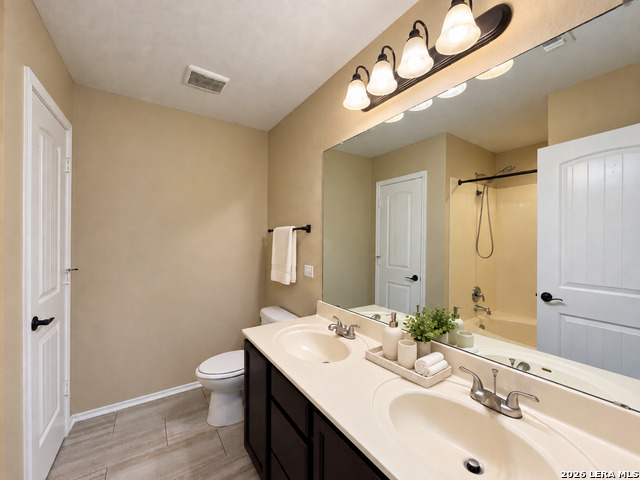 10802 Denae Drive Property Photo 8