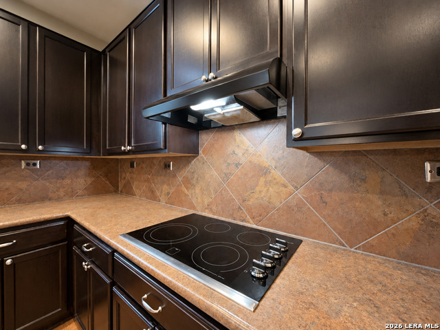 10802 Denae Drive Property Photo 23