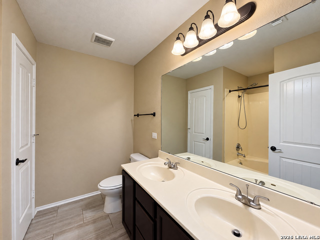 10802 Denae Drive Property Photo 32