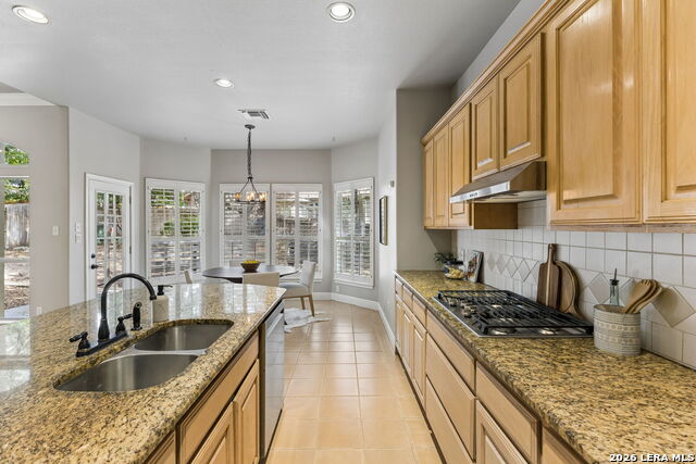 6542 Amber Oak Property Photo 16
