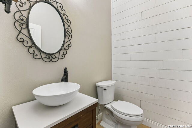 6542 Amber Oak Property Photo 29