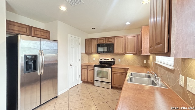 9106 Everton Property Photo 6