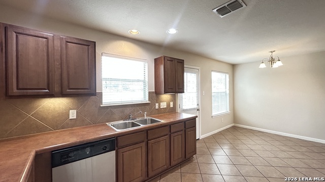 9106 Everton Property Photo 7