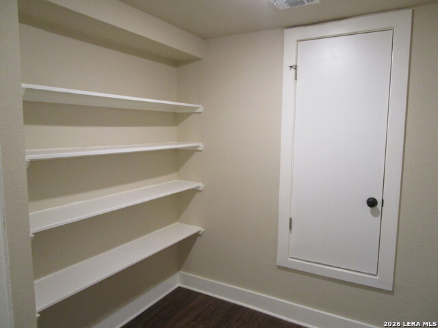 726 W Russell Pl Property Photo 8