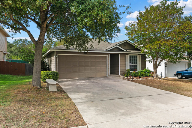 1047 Daffodil Way Property Photo 1