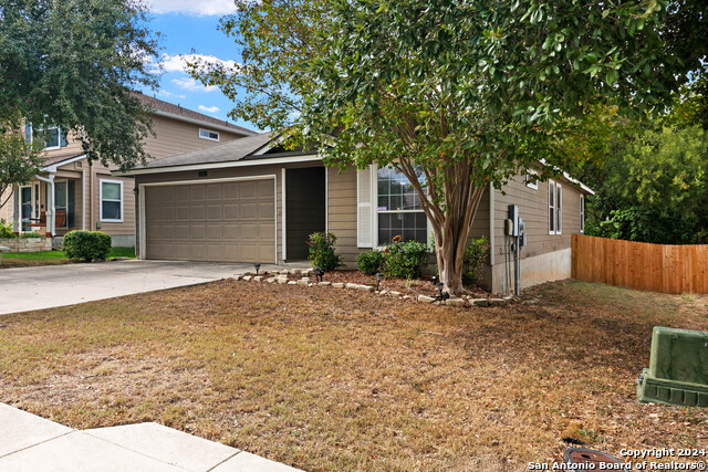 1047 Daffodil Way Property Photo 2