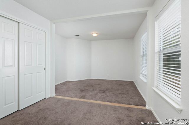 1047 Daffodil Way Property Photo 13