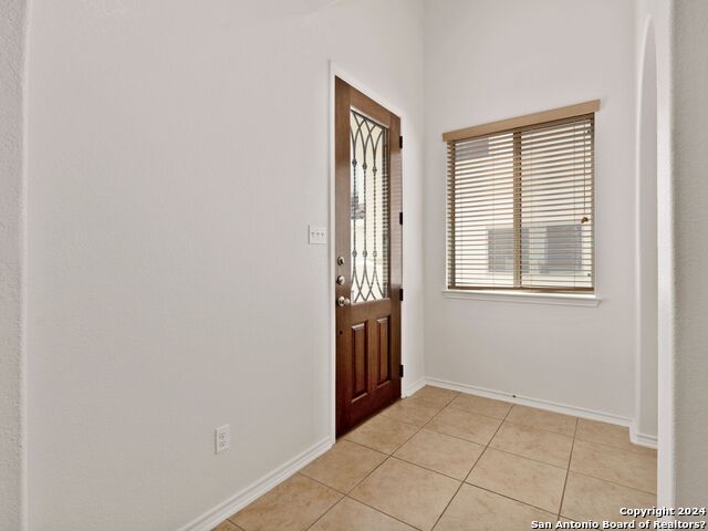 4219 Woodbridge Way Property Photo 3