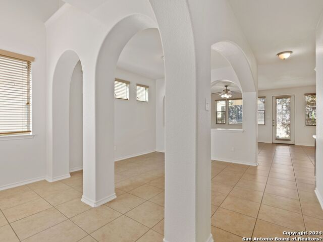 4219 Woodbridge Way Property Photo 4