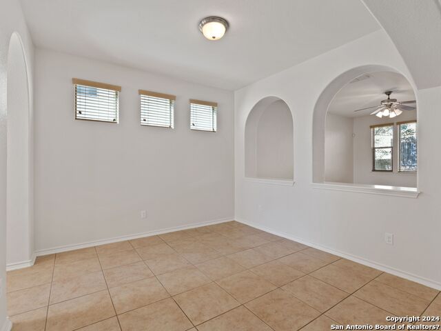 4219 Woodbridge Way Property Photo 5