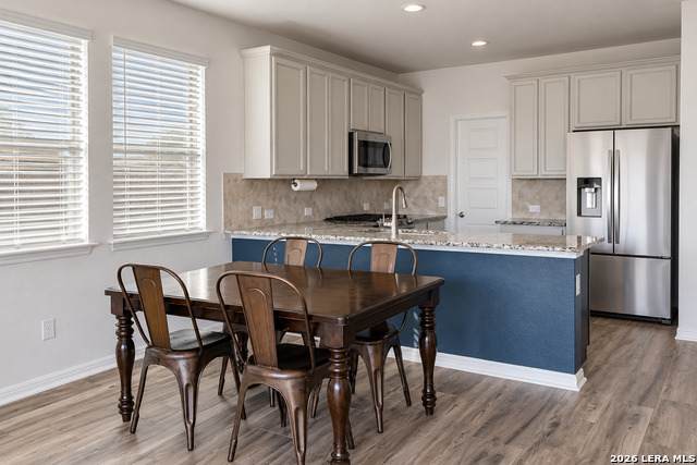 233 Wickersham Property Photo 4