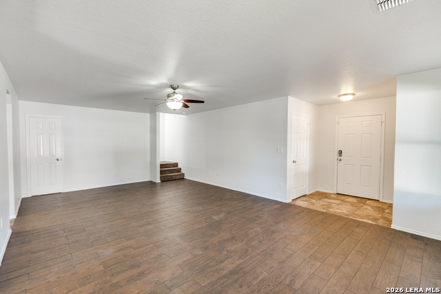 3606 Friendly Acres Property Photo 5