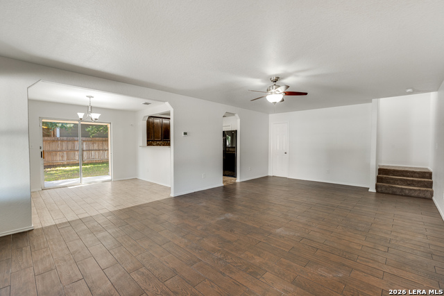 3606 Friendly Acres Property Photo 8