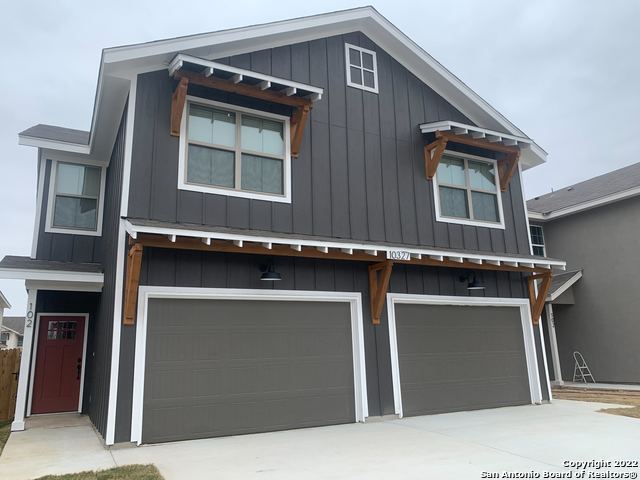 10327 Candlewood Way Property Photo 2