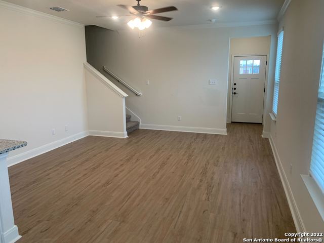 10327 Candlewood Way Property Photo 6