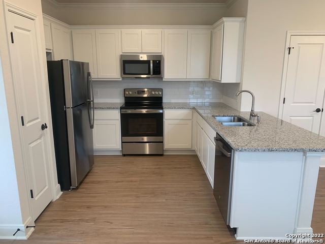 10327 Candlewood Way Property Photo 7