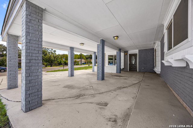 4135 Ramsgate St Property Photo 39