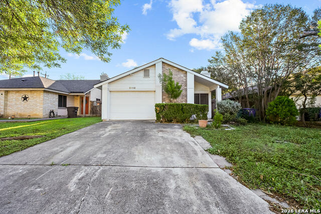 8118 Laurel Bend Property Photo 1