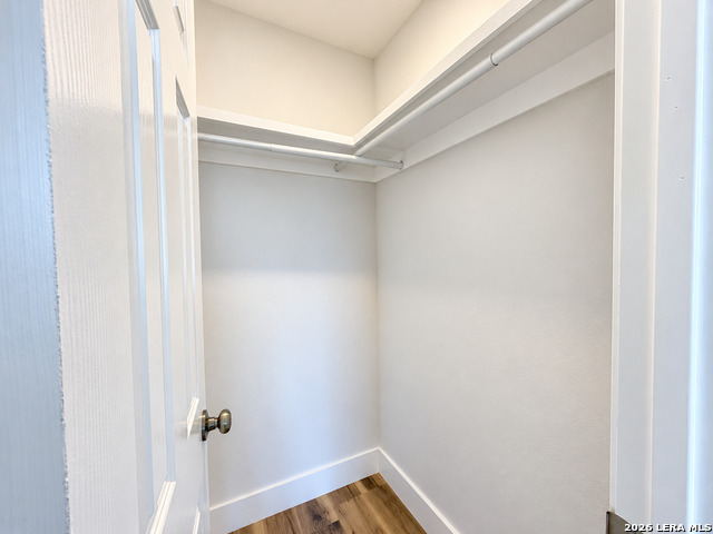 305 W Aviation Blvd Property Photo 6
