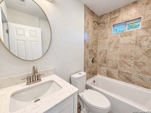 305 W Aviation Blvd Property Photo 9