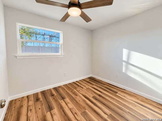 305 W Aviation Blvd Property Photo 10