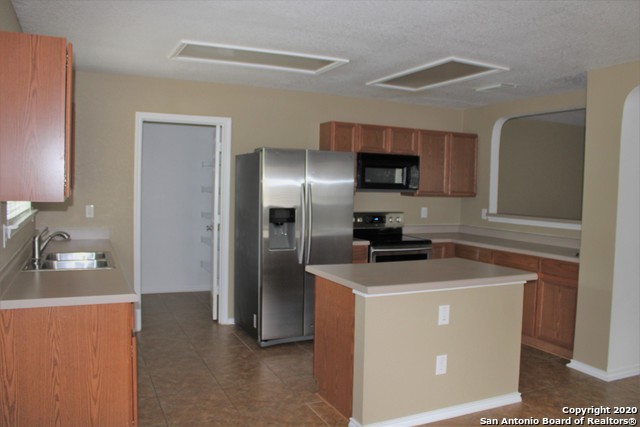 11212 Forest Pass Ct Property Photo 5