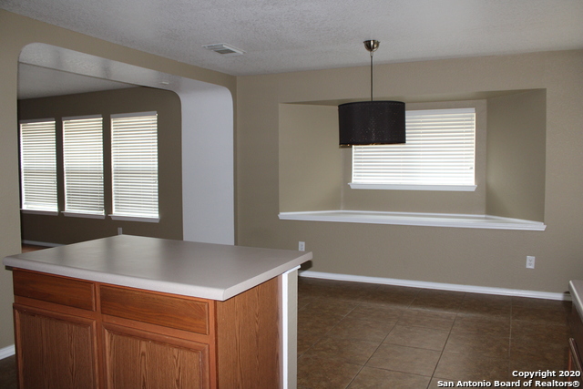 11212 Forest Pass Ct Property Photo 8