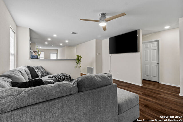 6602 Turnpike Property Photo 4