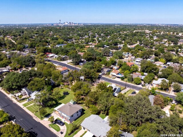 2216 Mckinley Ave Property Photo 3