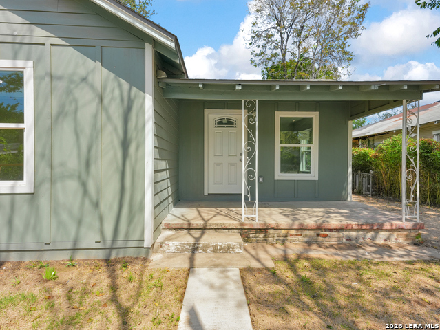 247 Wingate Ave Property Photo 3