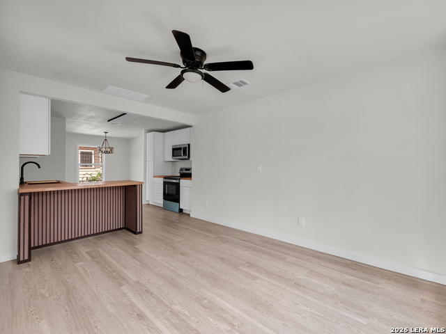 247 Wingate Ave Property Photo 10