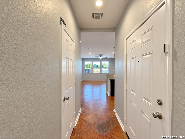 6918 Crestway Rd Property Photo 8